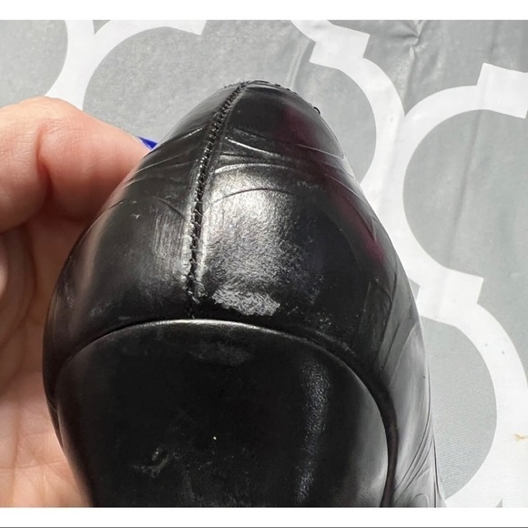 Salvatore Ferragamo Sz 6.5 AA Black Logo Horseshoe Embossed Square Toe Pumps - Picture 9 of 12